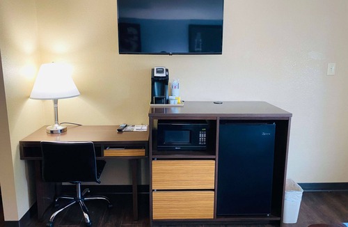 Danville Hotel | Super 8 by Wyndham Danville