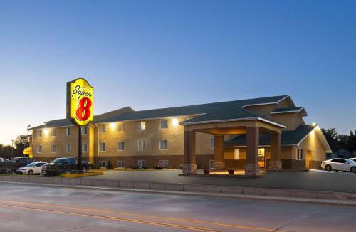 Dodge City Hotel | Super 8 by Wyndham Dodge City
