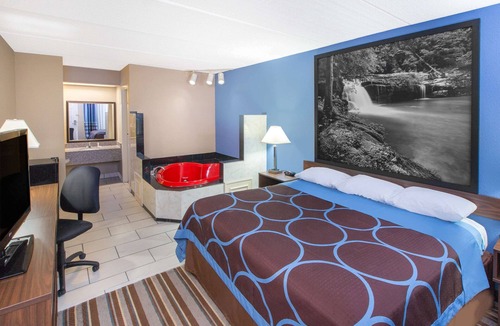 Dothan Hotel | Super 8 by Wyndham Dothan