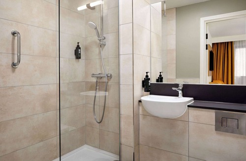 Durham Hotel | Super 8 by Wyndham Durham