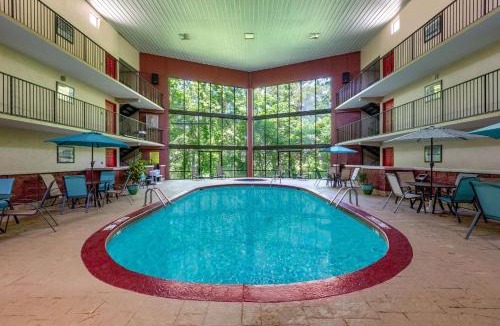 Eureka Springs Hotel | Super 8 by Wyndham Eureka Springs