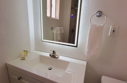 El Centro Hotel | Super 8 By Wyndham El Centro North