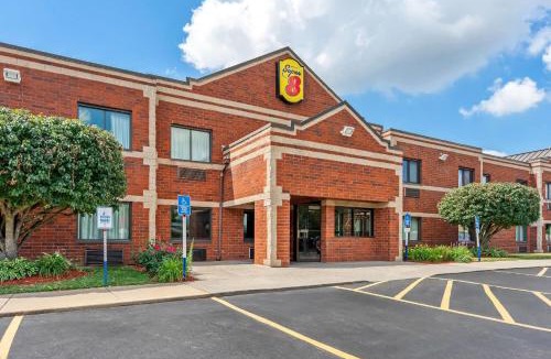 Elgin Hotel | Super 8 by Wyndham Elgin