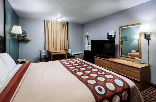 Elk City Hotel | Super 8 by Wyndham Elk City