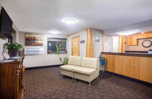 Leadsville Hotel | Super 8 by Wyndham Elkins