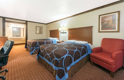 Enid Hotel | Super 8 by Wyndham Enid