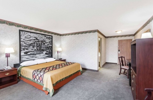 Erwin Hotel | Super 8 by Wyndham Erwin