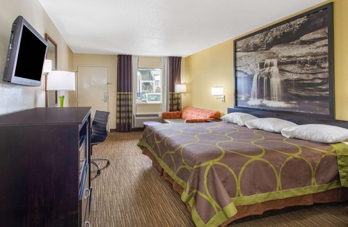 Florence Hotel | Super 8 by Wyndham Florence