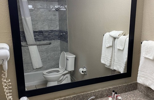 Gainesville Hotel | Super 8 by Wyndham Gainesville TX
