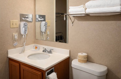 Allison Hotel | Super 8 by Wyndham Gallup