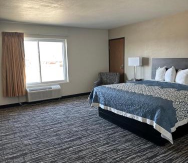 Grand Island Hotel | Super 8 by Wyndham Grand Island