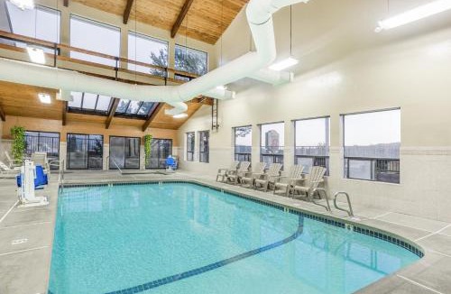 Grants Pass Hotel | Super 8 by Wyndham Grants Pass