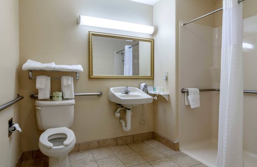 Great Bend Hotel | Super 8 by Wyndham Great Bend