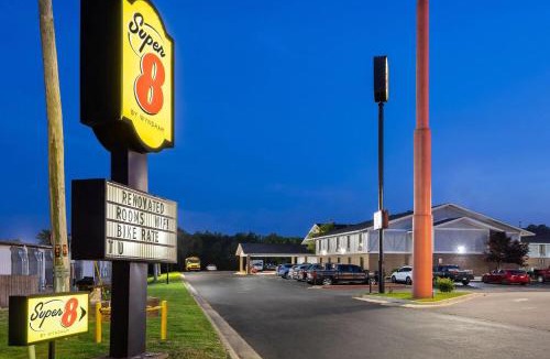 Harrison Hotel | Super 8 by Wyndham Harrison AR