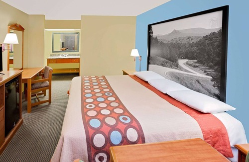 Hazen Hotel | Super 8 by Wyndham Hazen