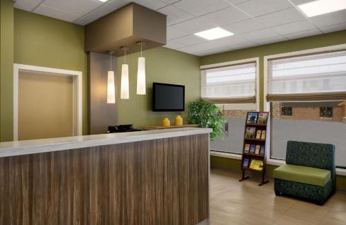 Hearst Hotel | Super 8 by Wyndham Hearst ON