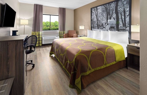 Henrietta Hotel | Super 8 by Wyndham Henrietta/Rochester Area