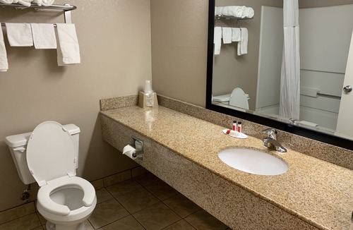 Hernando Hotel | Super 8 by Wyndham Hernando