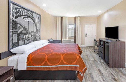 Barker Hotel | Super 8 by Wyndham Houston NW Beltway 8/West Rd
