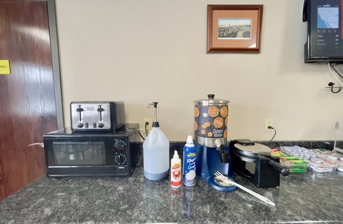 Ithaca Hotel | Super 8 by Wyndham Ithaca