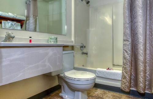 Jackson Hotel | Super 8 by Wyndham Jackson Hole