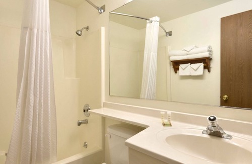 Jackson Hotel | Super 8 by Wyndham Jackson Hole