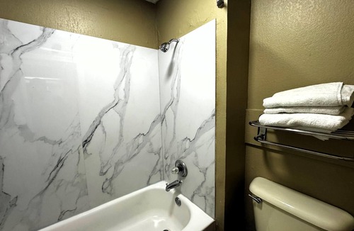 Tougaloo Hotel | Super 8 by Wyndham Jackson/Ridgeland