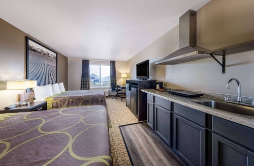 Jackson Hotel | Super 8 by Wyndham Jackson MN