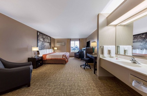 Jackson Hotel | Super 8 by Wyndham Jackson MN