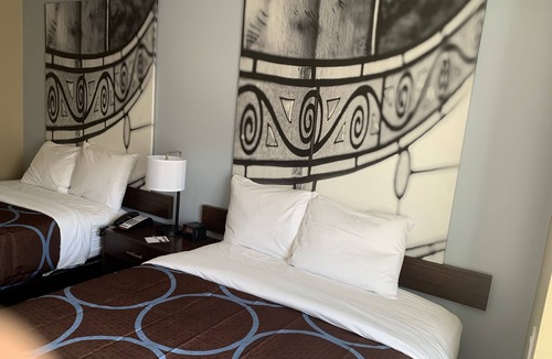 Joliet Hotel | Super 8 by Wyndham Joliet