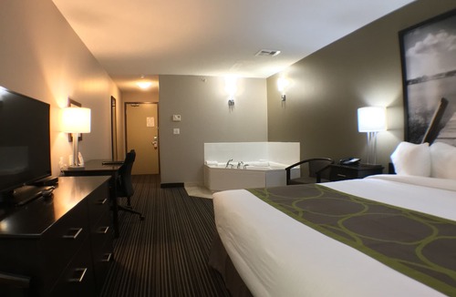 Kapuskasing Hotel | Super 8 by Wyndham Kapuskasing