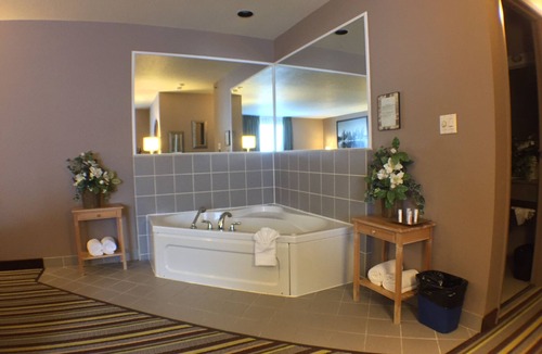 Kenora Hotel | Super 8 by Wyndham Kenora
