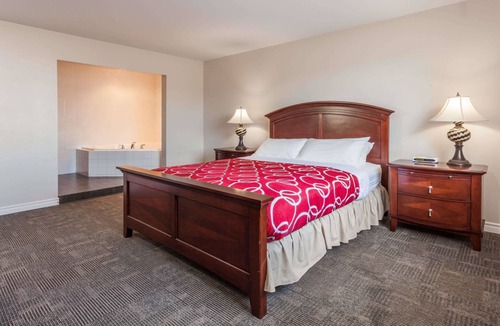 Timiskaming District Hotel | Super 8 by Wyndham Kirkland Lake