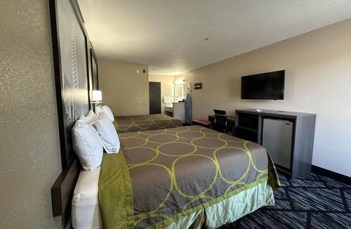 Kinder Hotel | Super 8 by Wyndham Kinder/Coushatta near Casino