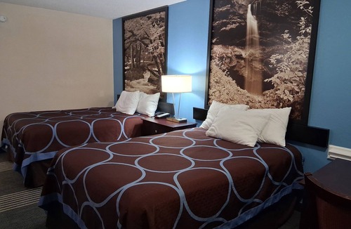 Kingston Hotel | Super 8 by Wyndham Kingston