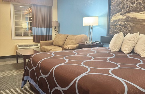 Kingston Hotel | Super 8 by Wyndham Kingston