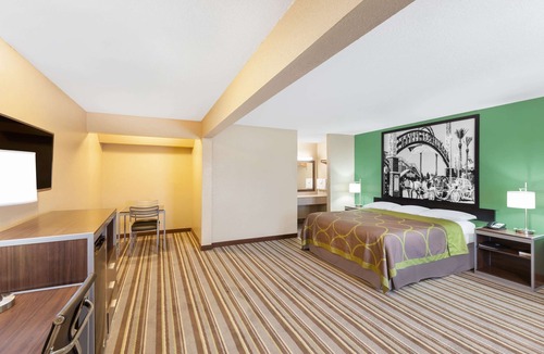 Kingsville Hotel | Super 8 by Wyndham Kingsville