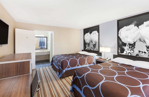 Kingsville Hotel | Super 8 by Wyndham Kingsville