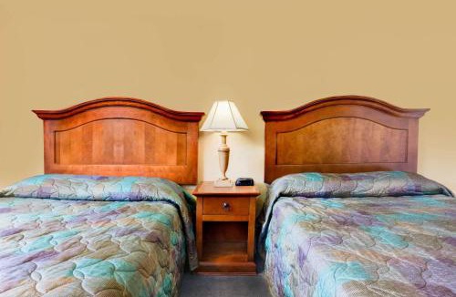 Altamont Hotel | Super 8 by Wyndham Klamath Falls