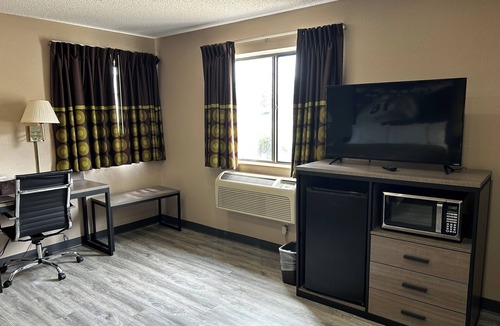 Knoxville Hotel | Super 8 by Wyndham Knoxville