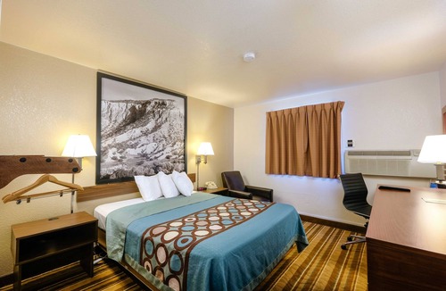 Las Cruces Hotel | Super 8 by Wyndham Las Cruces/White Sands Area