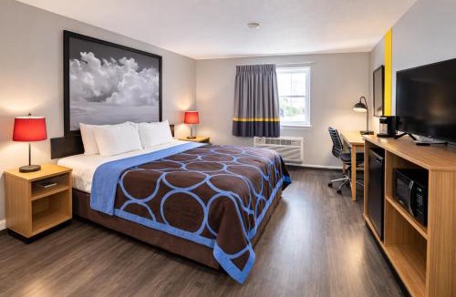 Lewiston Hotel | Super 8 by Wyndham Lewiston