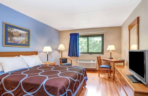 Mahwah Hotel | Super 8 by Wyndham Mahwah