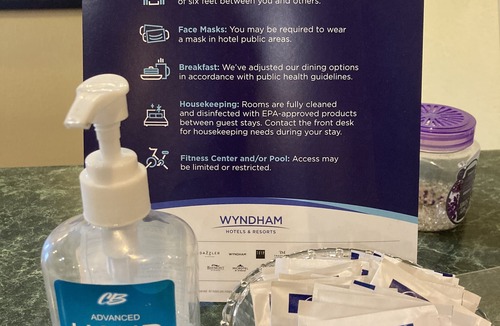 Martinsville Hotel | Super 8 by Wyndham Martinsville