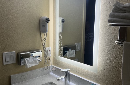 Marion Hotel | Super 8 by Wyndham Marion