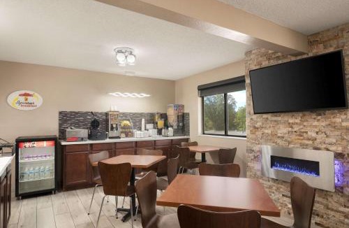 Mayfield Hotel | Super 8 by Wyndham Mayfield