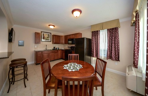 Carlstadt Hotel | Super 8 by Wyndham Meadowlands