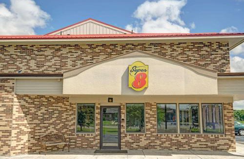 Melrose Hotel | Super 8 by Wyndham Melrose