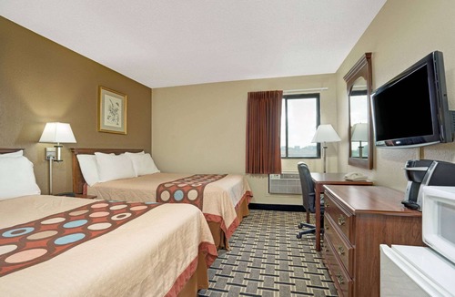 Melrose Hotel | Super 8 by Wyndham Melrose