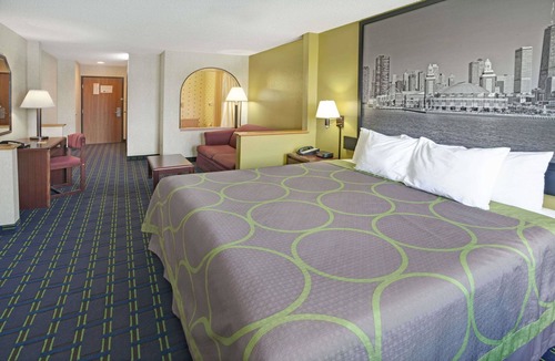 Monee Hotel | Super 8 by Wyndham Monee